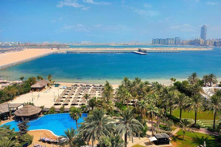 Le Meridien Mina Seyahi Beach Resort & Marina