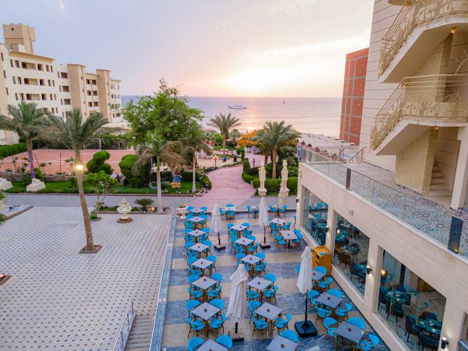 King Tut Aqua Park Beach Resort