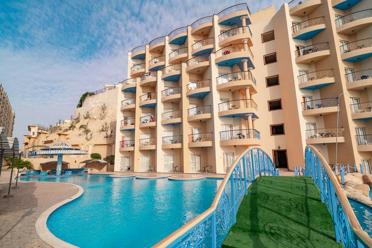 King Tut Aqua Park Beach Resort