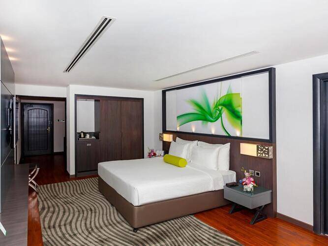 Lotus Retreat Hotel By Luxuria (Ex.Flora Grand Hotel)