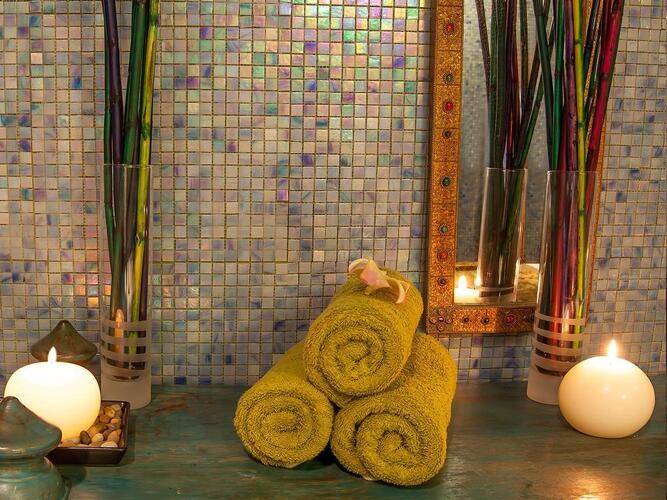 Lotus Retreat Hotel By Luxuria (Ex.Flora Grand Hotel)