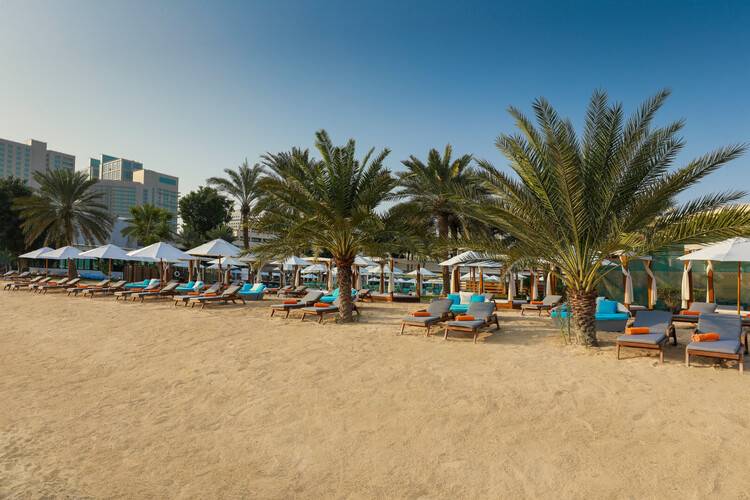 Le Meridien Abu Dhabi Hotel