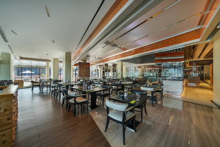 Le Meridien Abu Dhabi Hotel