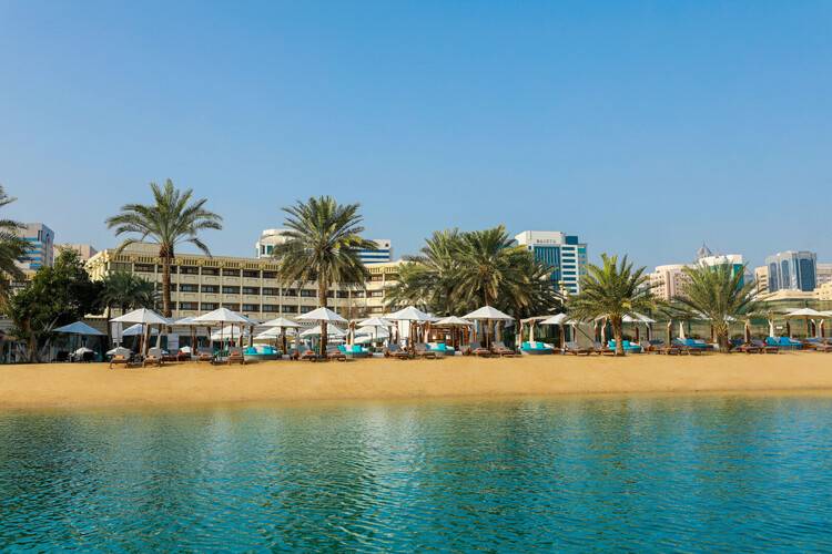 Le Meridien Abu Dhabi Hotel