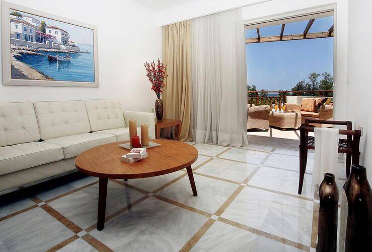 Pilot Beach Resort & Spa Hotel