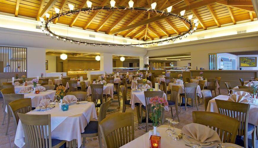Pilot Beach Resort & Spa Hotel