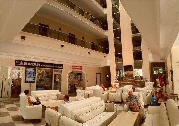 Club Bayar Beach Hotel