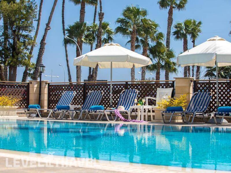Фотография Kapetanios Limassol Hotel