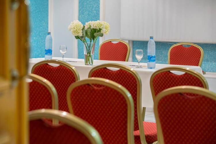 Kapetanios Limassol Hotel
