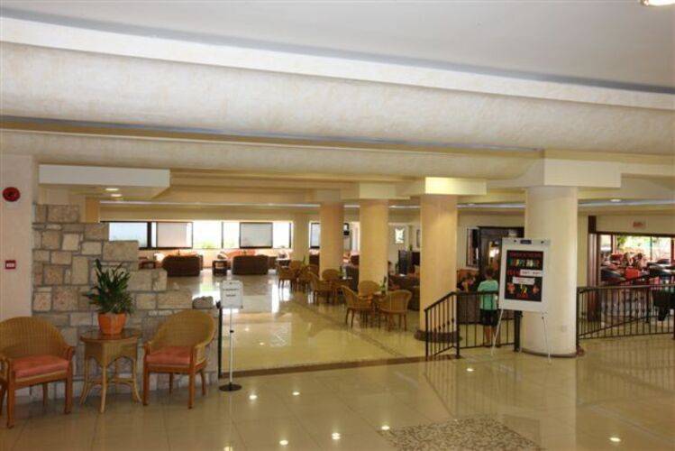 Veronica Hotel