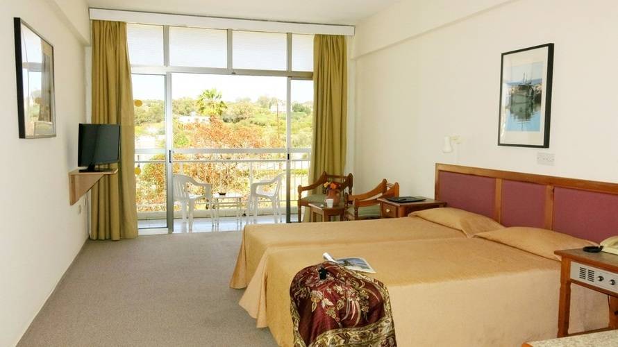Marina Hotel