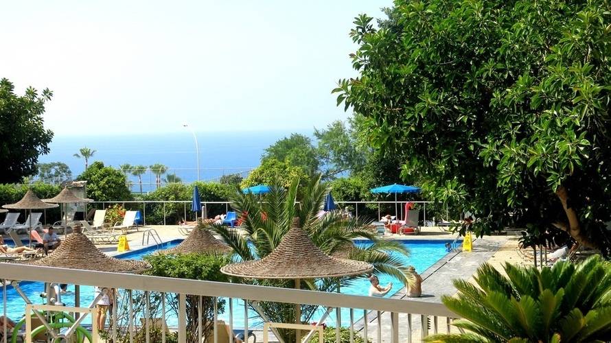 Marina Hotel