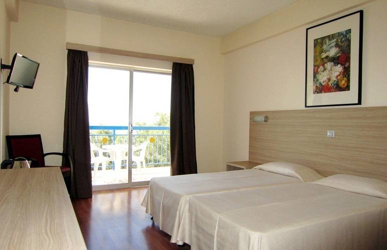 Marina Hotel