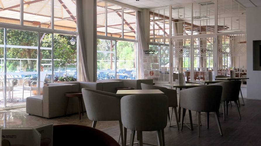Marina Hotel