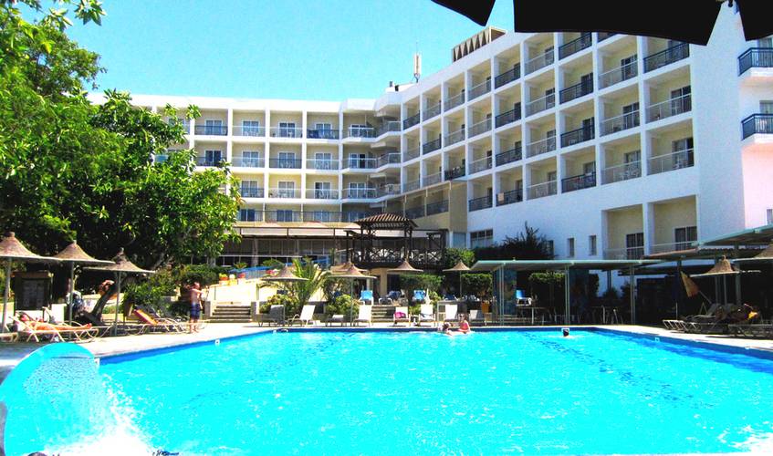 Marina Hotel