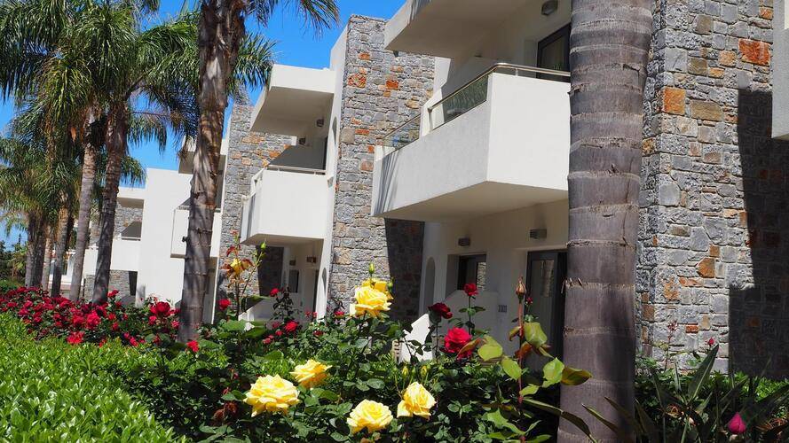 Kyknos Beach Hotel & Bungalows