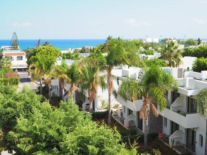Kyknos Beach Hotel & Bungalows