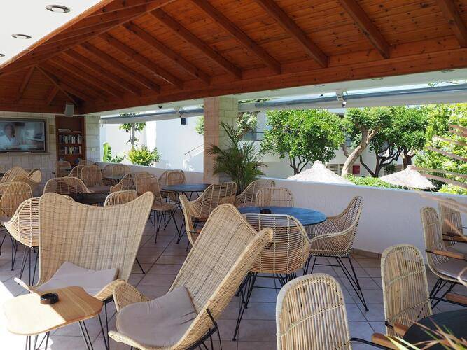 Kyknos Beach Hotel & Bungalows