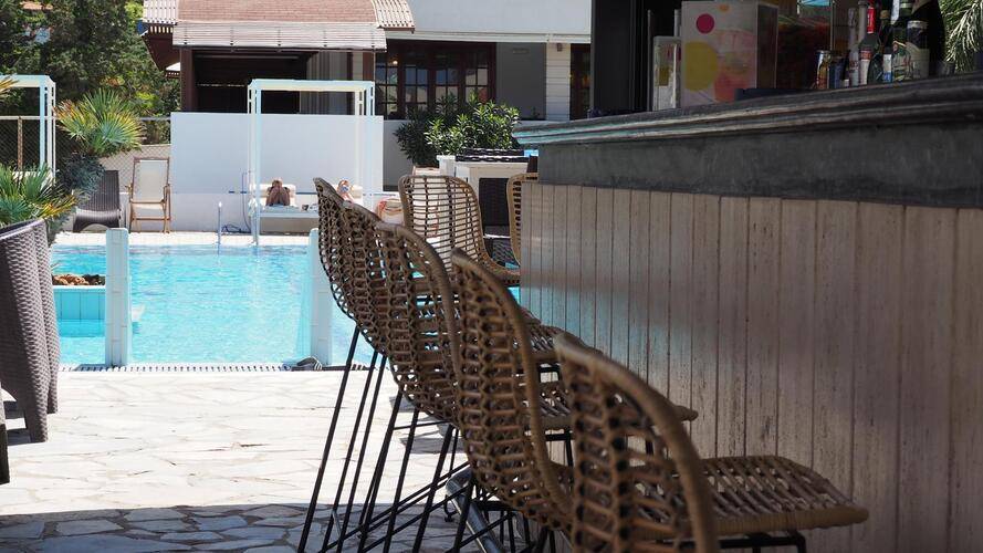Kyknos Beach Hotel & Bungalows
