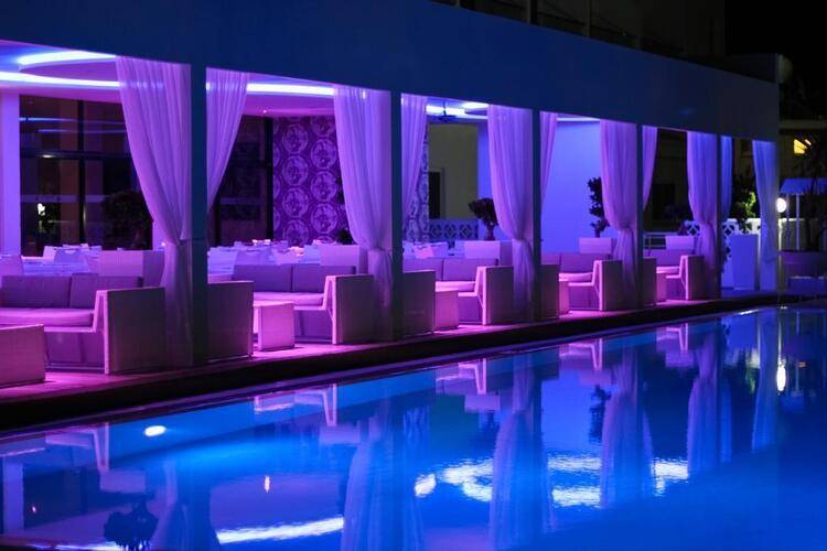 Sveltos Hotel