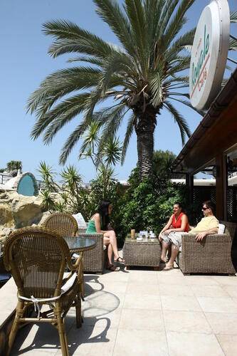 Dionysos Central Hotel