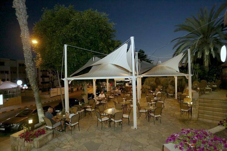 Dionysos Central Hotel