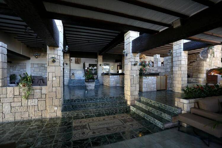 Dionysos Central Hotel