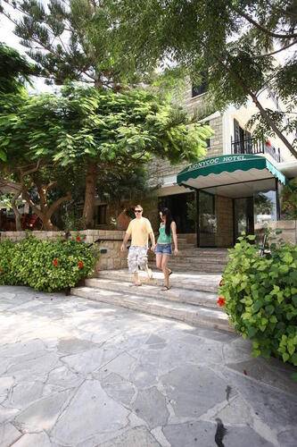 Dionysos Central Hotel