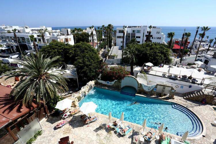 Dionysos Central Hotel