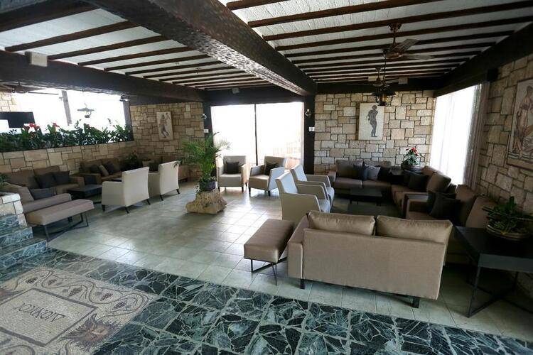 Dionysos Central Hotel