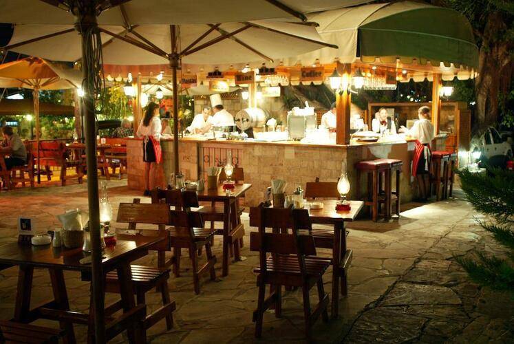 Dionysos Central Hotel