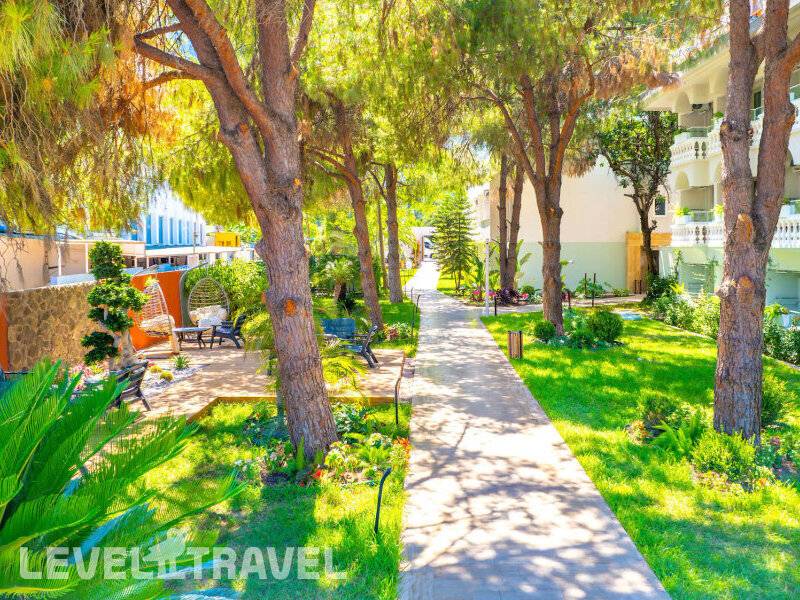Фотография Rose Garden Premium (Ex. Larissa Mare Beach Hotel)