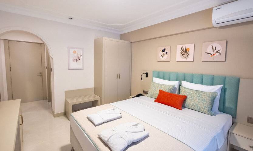 Rose Garden Premium (Ex. Larissa Mare Beach Hotel)