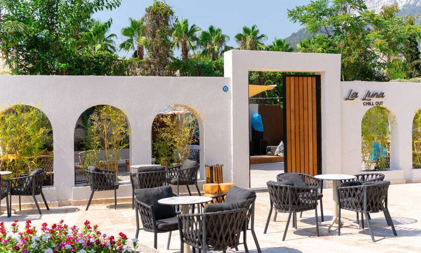 Rose Garden Premium (Ex. Larissa Mare Beach Hotel)