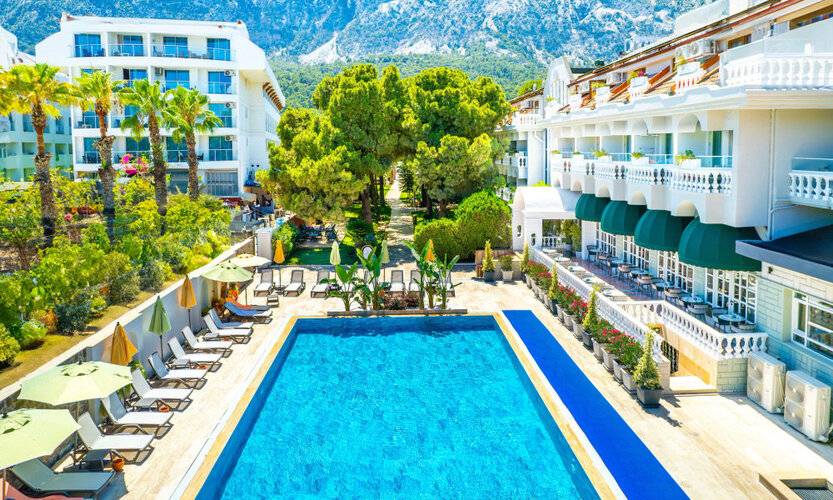 Rose Garden Premium (Ex. Larissa Mare Beach Hotel)