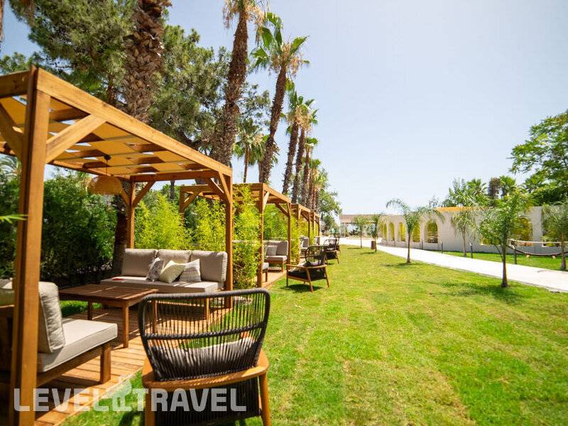 Фотография Rose Garden Premium (Ex. Larissa Mare Beach Hotel)
