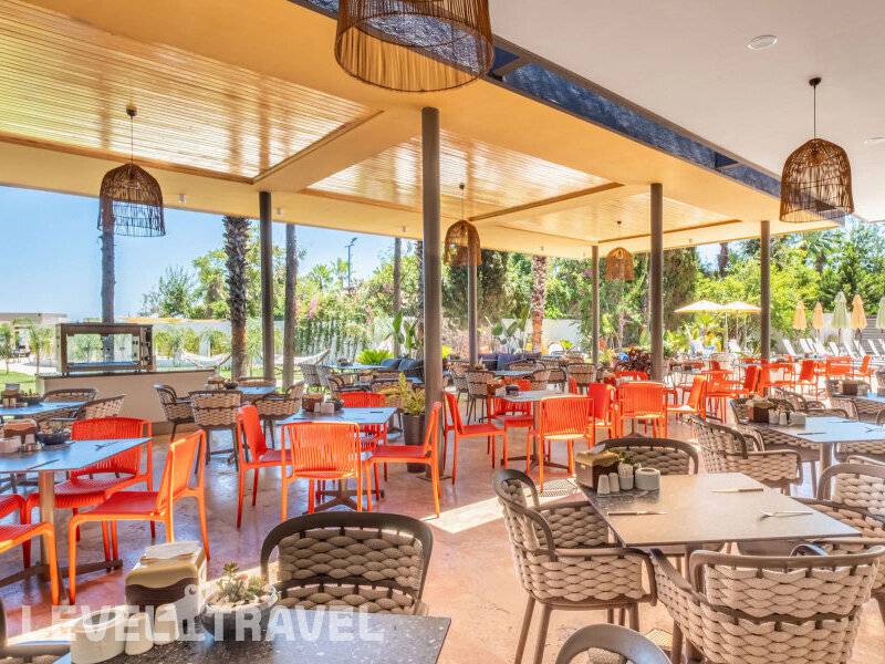 Фотография Rose Garden Premium (Ex. Larissa Mare Beach Hotel)