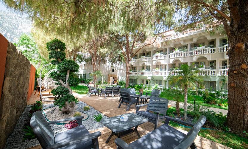Rose Garden Premium (Ex. Larissa Mare Beach Hotel)