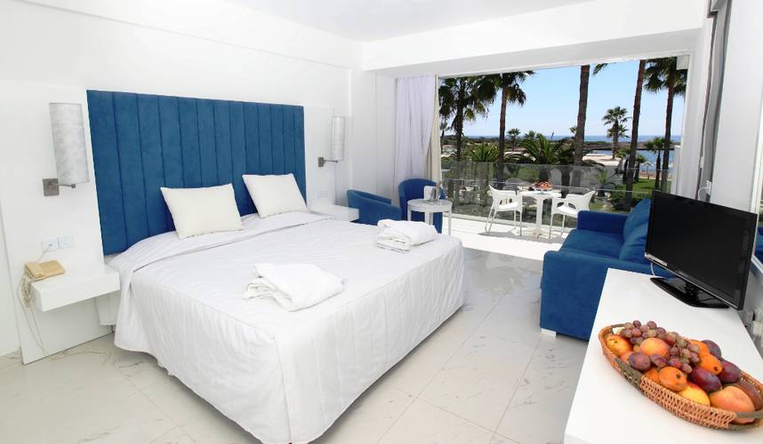 Dome Beach Hotel