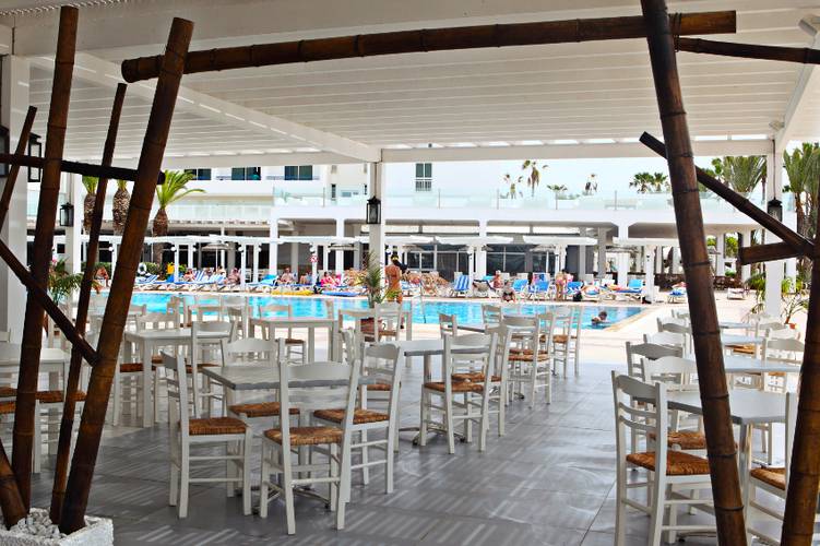 Dome Beach Hotel