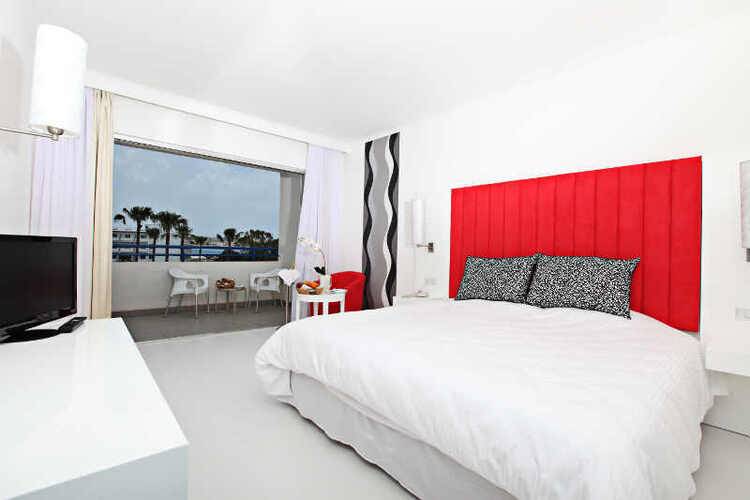 Dome Beach Hotel