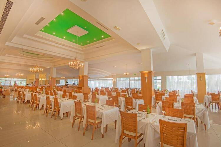 Dome Beach Hotel
