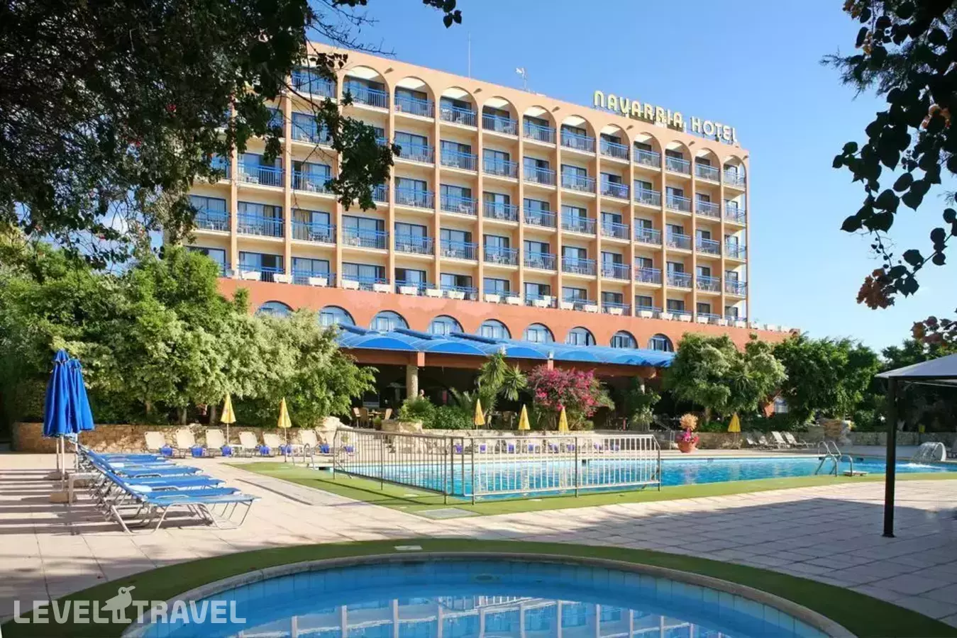 Navarria Hotel