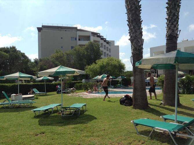 Pylea Beach Hotel