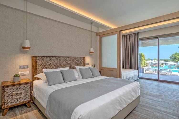 Amada Colossos Resort (Ex. Louis Colossos Beach)