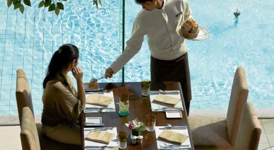 Dusit Princess Srinakarin Hotel