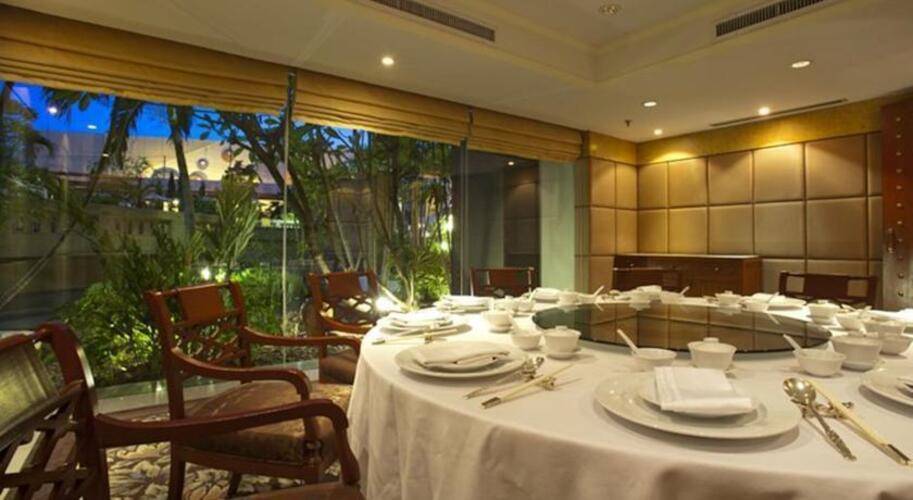 Dusit Princess Srinakarin Hotel