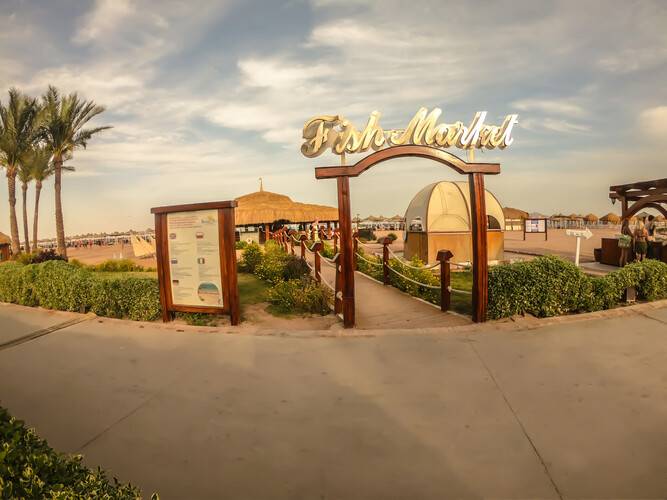 Regency Plaza Aqua Park & Spa Resort