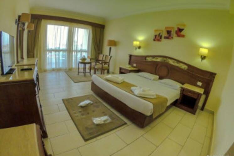 Regency Plaza Aqua Park & Spa Resort