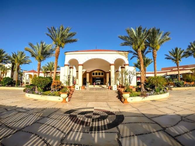 Regency Plaza Aqua Park & Spa Resort